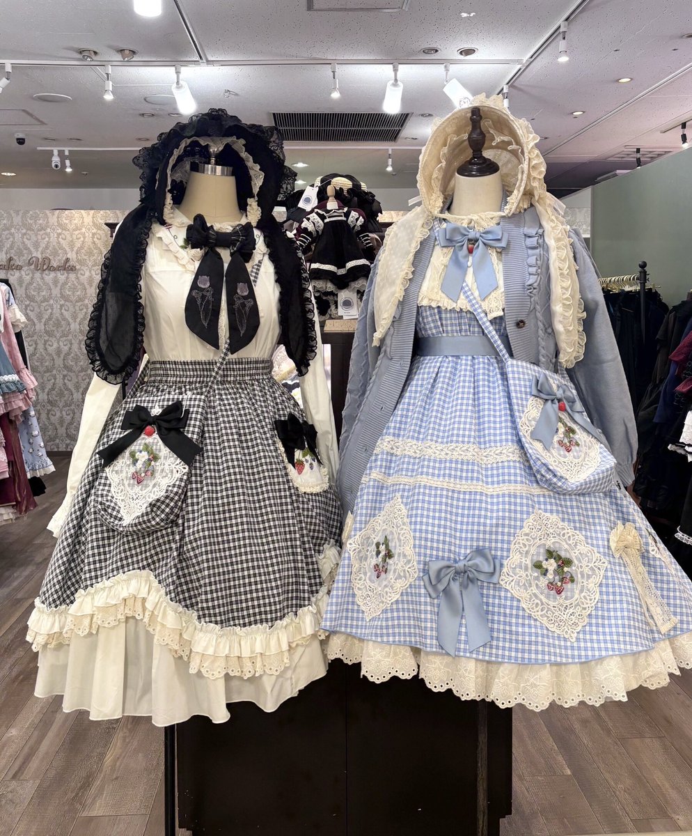 こんばんは♪ #星箱池袋店 です🕊️ ストロベリーリボンブーケシリーズ