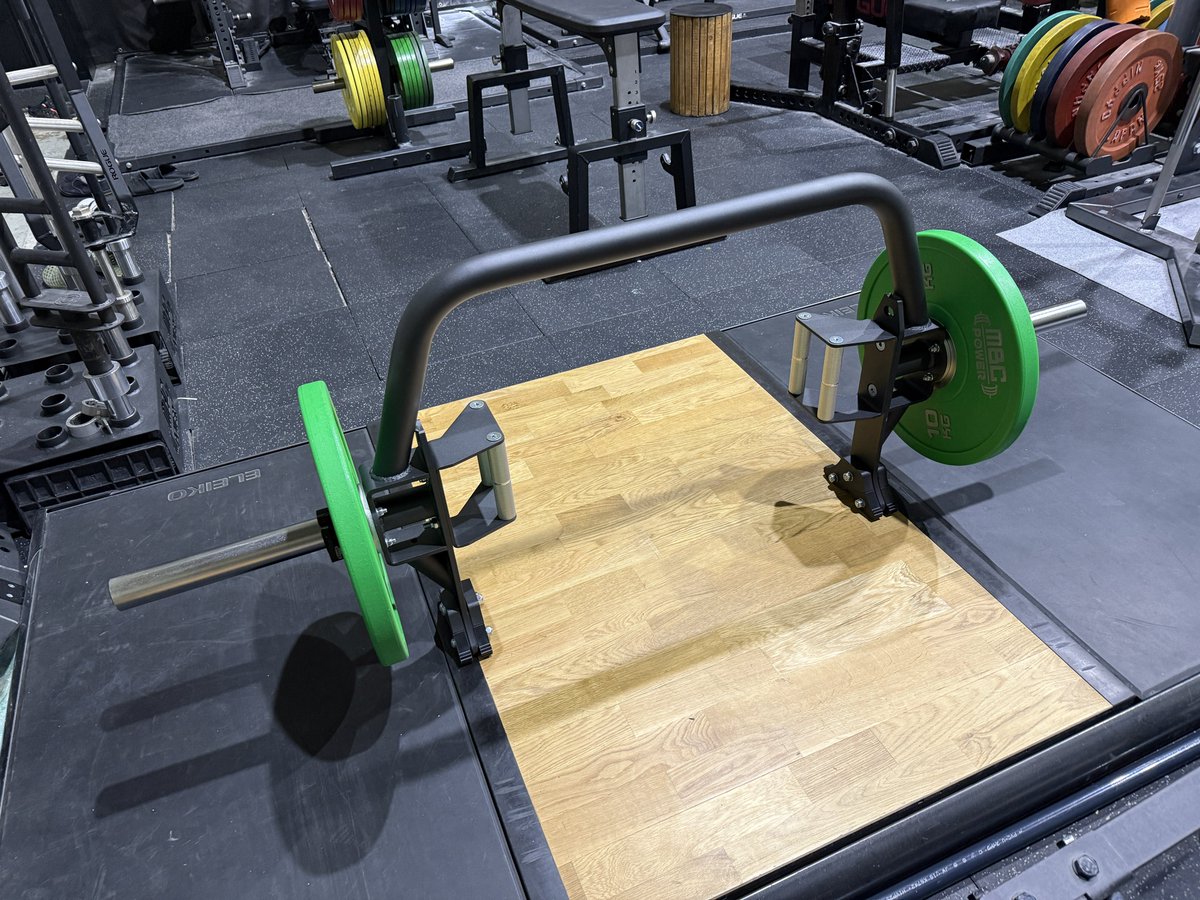 このオープンヘックスバー(オープントラップバー)の欧米向け製品との一