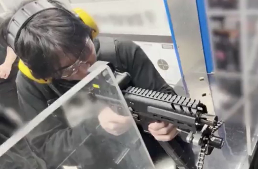 Lee know 🤝 me #リノ #리노 #leeknow #StrayKids