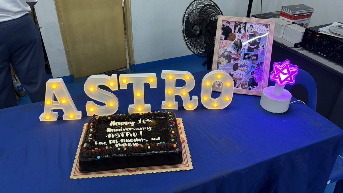 _HappyA's tweet photo. Today is a happy day! 🥰💜 Happy 10th Anniversary, @offclASTRO !! 

Always happy with ASTRO and AROHAMO!!
#ASTRO #AROHA #HAMO 

Congratulations @astrosnoonasph @ArohaNoonaClub! 🫶🏼✨ https://t.co/551mWxPQb2