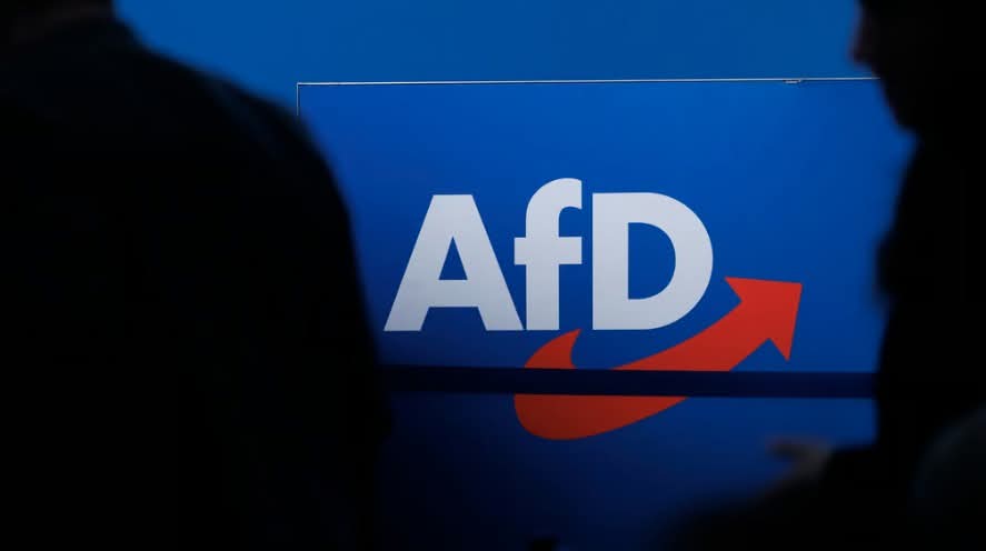 Zoff bei AfD im Harz kocht hoch: 
▶️ Brisantes Papier bringt Direktkandidat Bischoff in Erklärungsnot
▶️ Vergangenheit beim DDR-Geheimdienst:

Der AfD-Kommunalpolitiker ▶️ Frank-Ronald Bischoff (77) soll bei der Landtagswahl am 6. September im Wahlkreis 16