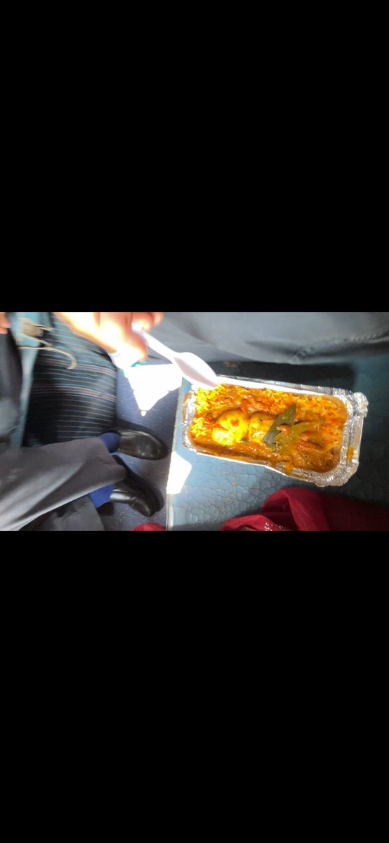 peterclip7511's tweet photo. Train:12566
@IRCTCofficial  @RailwaySeva  @RailMadad 
Egg biryani (90rs) sale at 100rs without bill ???
Overprice chize kyu sale kar rhe hai ??
Complain no.: 2026022104942
Plz look into this overpricing https://t.co/E2GqYcSfNl