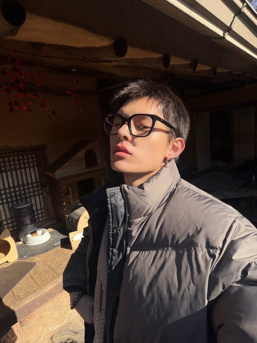 星星 tweet media
