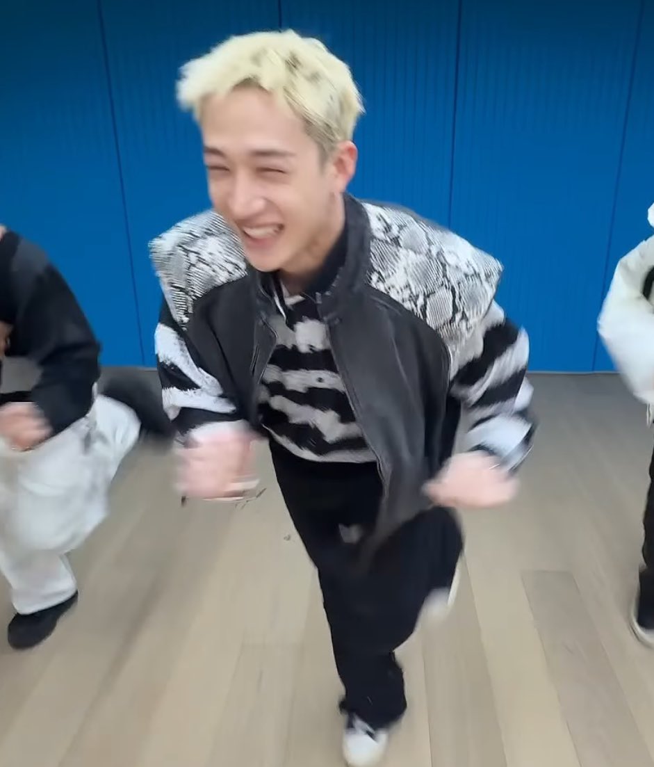 gnabnahche_luvs's tweet image. he’s TINY