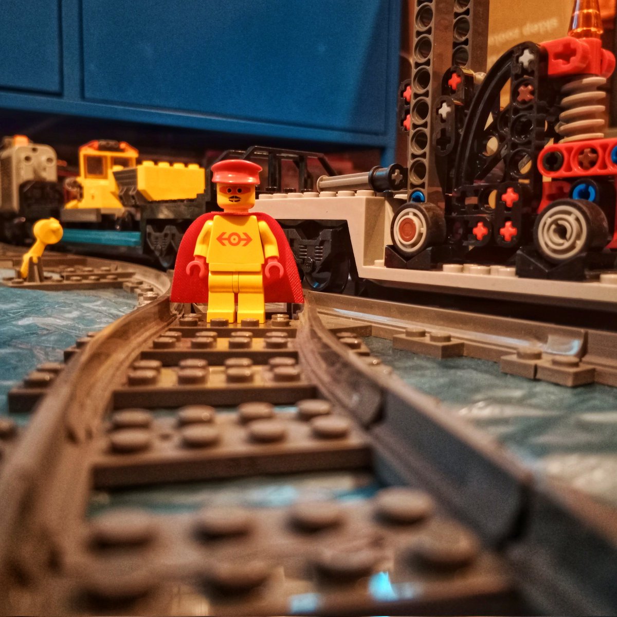 M438sCreations's tweet photo. Super Station Master
#lego #afol #legoloco #legotrain #lgauge https://t.co/5W98HMty8h