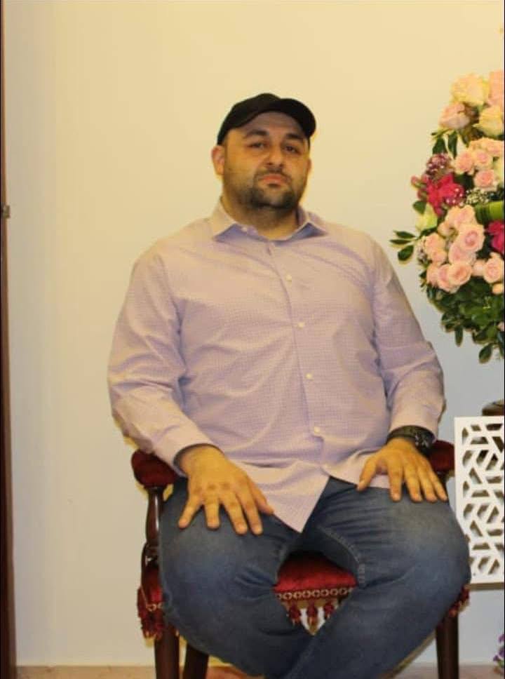 Marchfoward's tweet photo. ISRAEL RANCAK SERANG LUBNAN MALAM TADI

Pada Jam 11 Malam waktu Malaysia. Dron IDF menyerang Kem Ain Al Hilweh di Saida, Selatan Lubnan yang menempatkan sebahagian besar rakyat Palestin yang melarikan diri ke Lubnan. 2 disahkan terbunuh dan 3 cedera. Serangan itu menyasarkan Ibu Pejabat Hamas di sana. Dua yg terbunuh ialah pemimpin Hamas Hussein Yaghi dan Mohammed Ibrahim Al-Moussawi. Hussein Yaghi ialah anak kepada Mohammed Hassan Yaghi, Pengasas Hizbullah 

Ia disusuli serangan udara ke atas Timneen Al-Tahta dan Al-Sha'ra di Lembah Nabi Sheeth

Sebelum 3 serangan udara dilancarkan ke atas 3 bangunan di Bekaa, Riyaq dan Bandar Bednayel menyebabkan 6 orang disahkan terbunuh dan 20 cedera