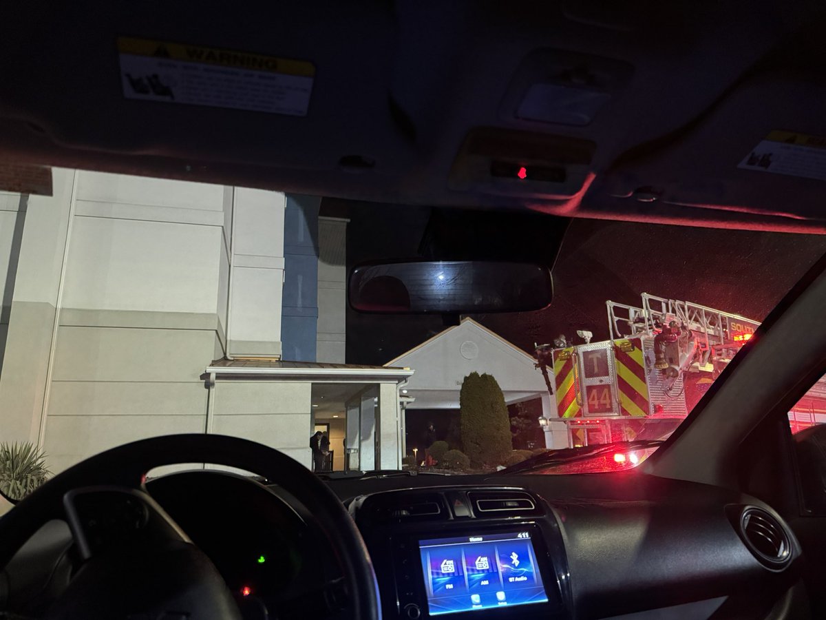 Zach Hanson tweet media