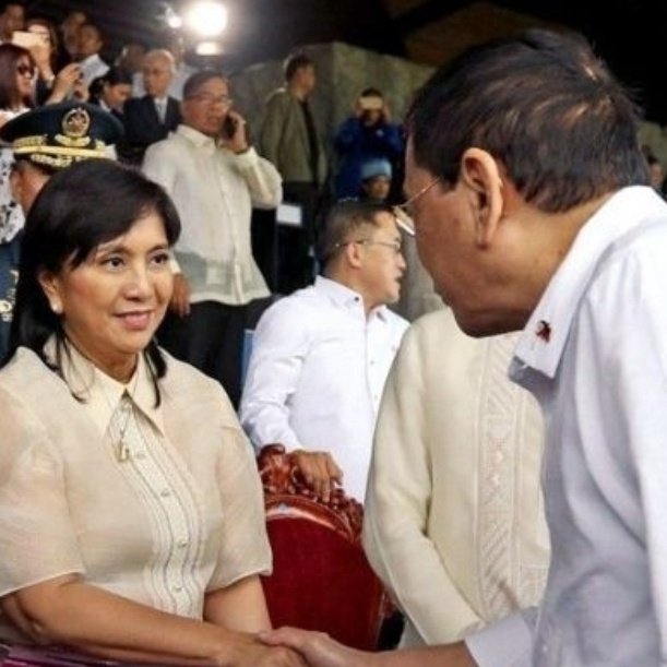 @pauloinmanila and 99 others tweet media