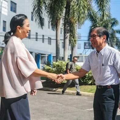 @pauloinmanila and 99 others tweet media