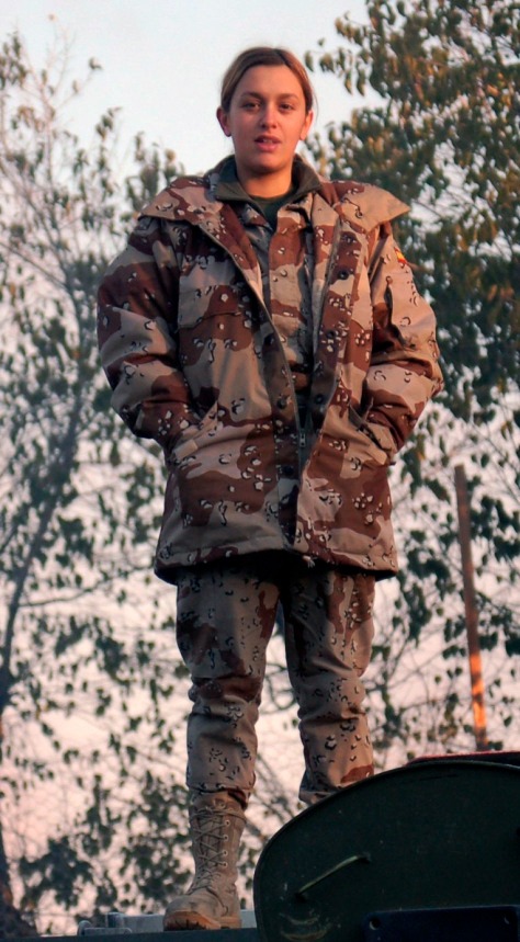 Hoy recordamos con respeto a la soldado Idoia Rodríguez Buján, que falleció tal día como hoy en 2007 como consecuencia de un ataque con explosivos al convoy del contingente ASPFOR XV en el que viajaba, en Herat #Afganistán, y fue la primera soldado fallecida en operaciones.