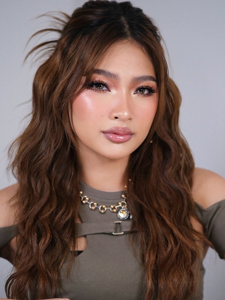 she's a baddie 💋

💄theresa_padin