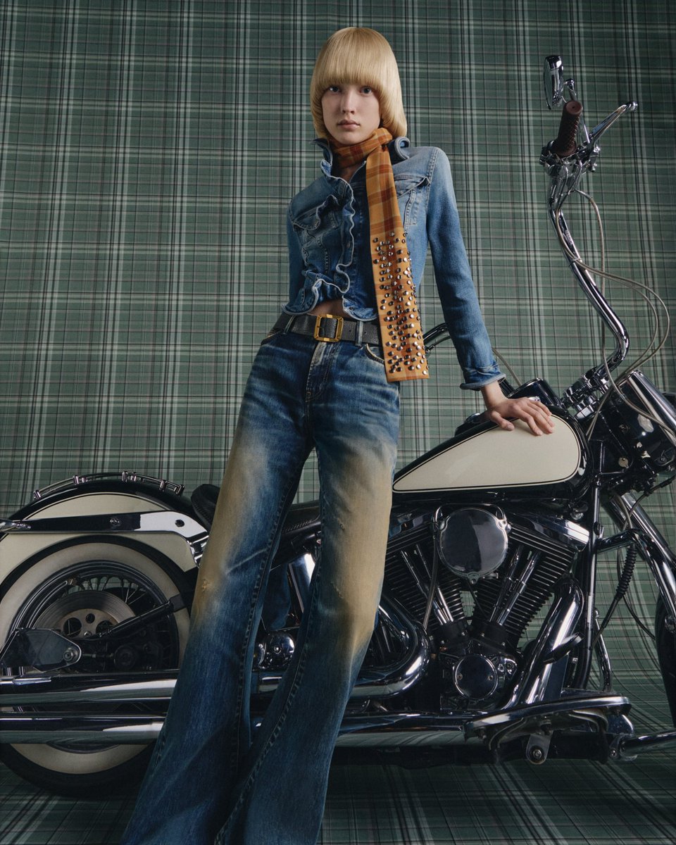 Acne Studios tweet media