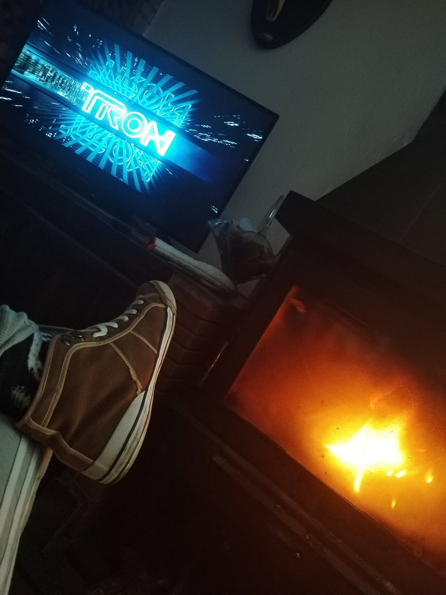 Vengo a hablaros de una película de 10, TRON LEGACY, simplemente perfecta #Tron