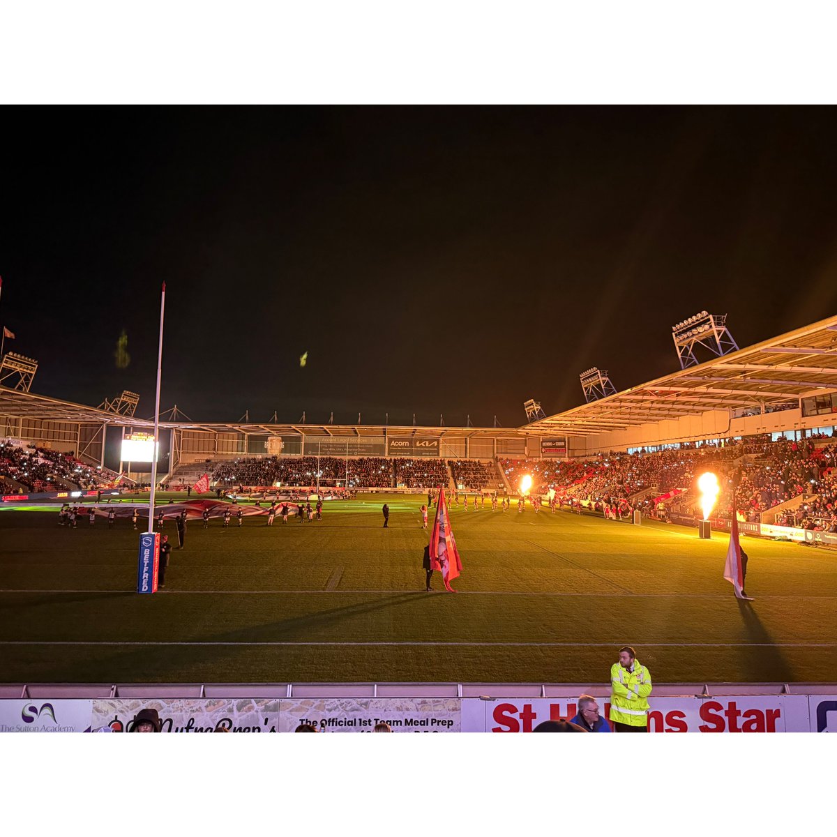 Red Vee Pins tweet media