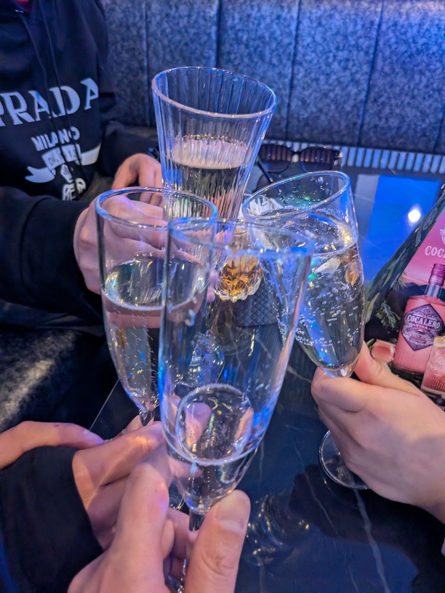 maid_roid's tweet photo. 本日も18時から営業しております！ https://t.co/s0HejnDwWU