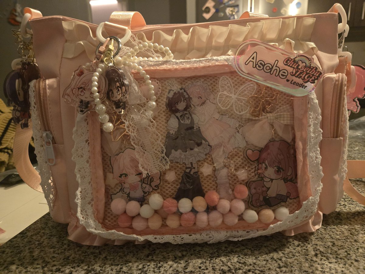 asche 𖹭 tweet media