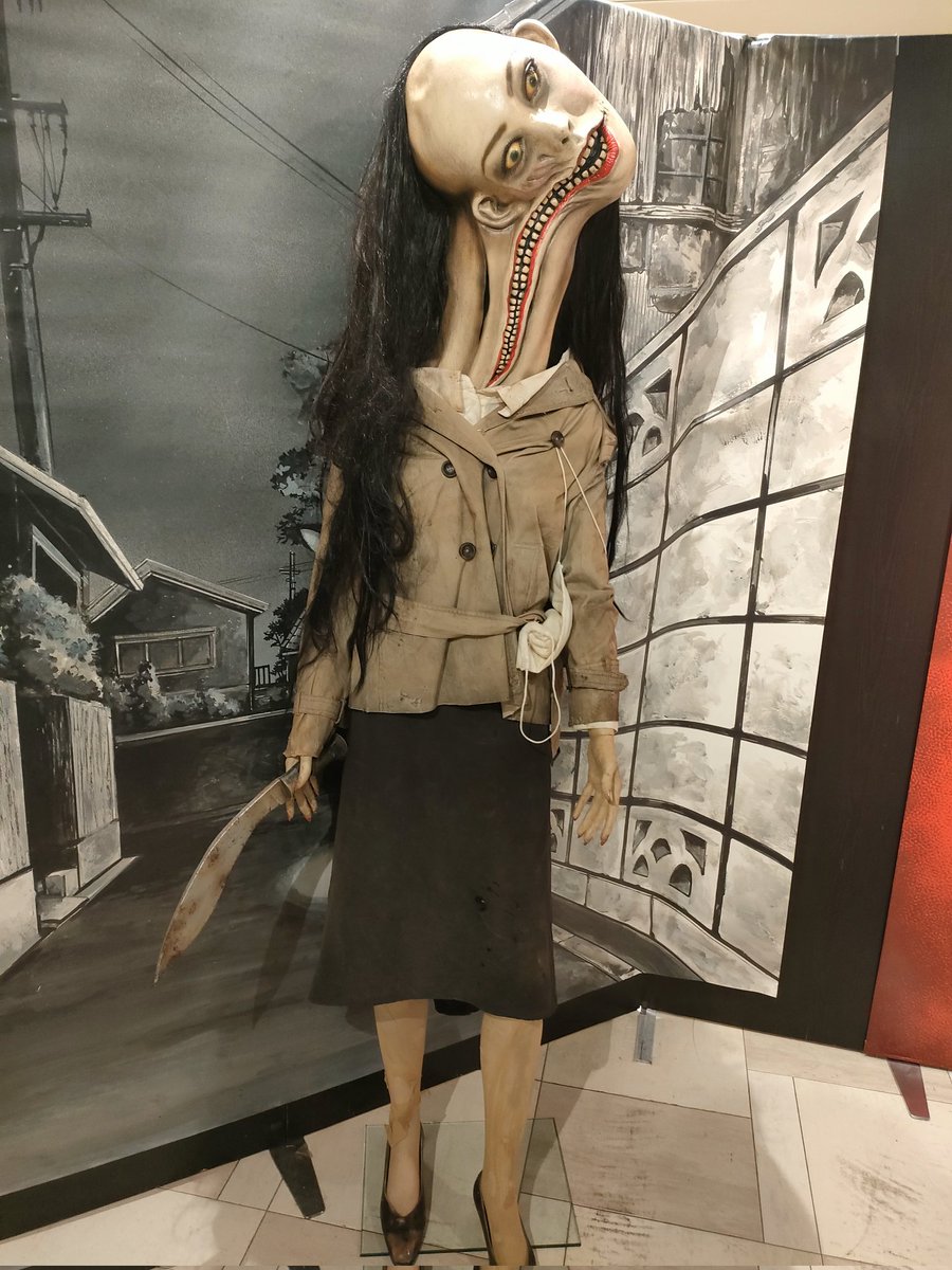 大阪は都市伝説展を見てました✨️ 様々な都市伝説の展示、解説、心霊