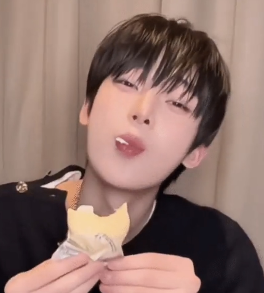 먹방만 찍어도 성인방송인지 묻는 디엠이 와