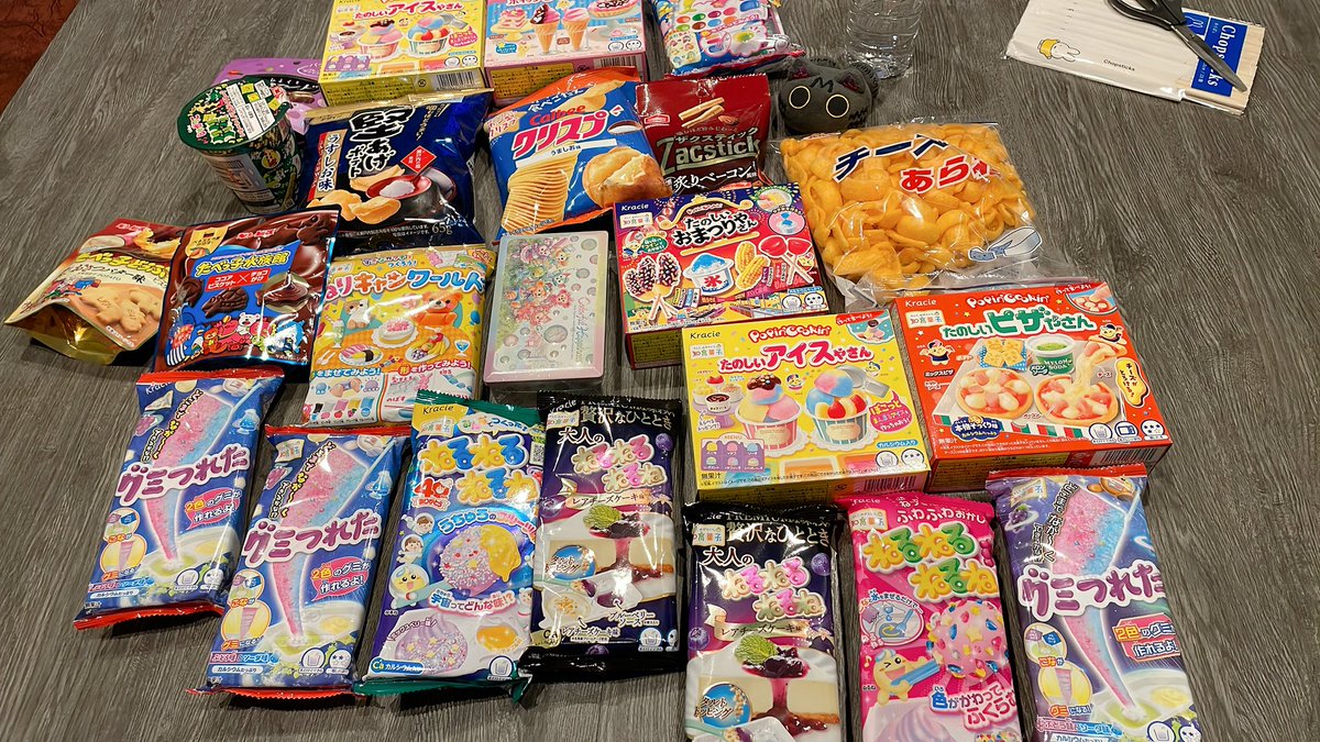 #知育菓子の会 スタートです\( •̀ω•́ )/