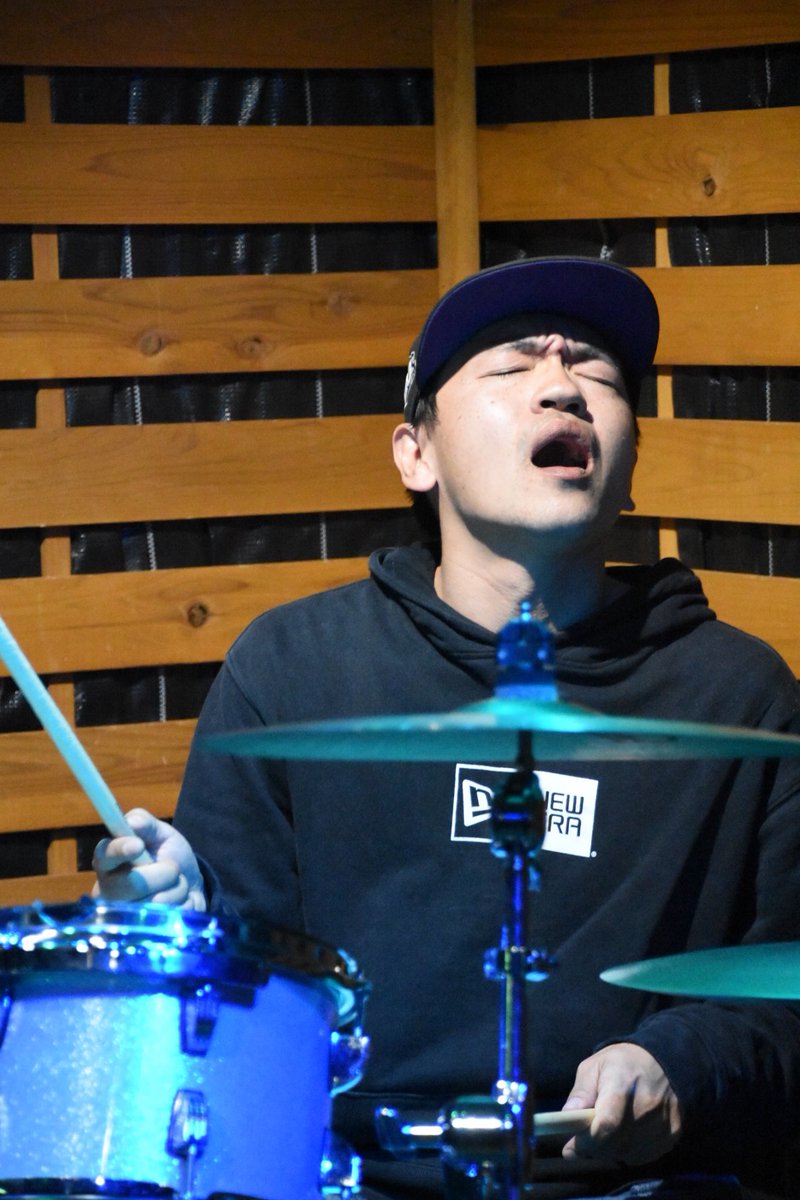 Strangers_japan's tweet photo. 先日の蒲田ぶらぶらでカッコいい写真をたくさん撮ってもらえた！感謝！次のイベントは4/12(日)に川崎Teen Spiritsでライブ&amp;セッション、みんな予定空けといてね👊 https://t.co/Y0Cqj8Xk82