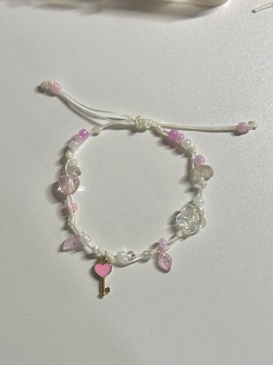 scintillateshop's tweet photo. ᨳ ˖ ݊ กำไลเชือกเทียน 𓂃݊ 🐰🕯️

♡ ราคาปลีกเริ่มต้น 39.- 
♡ มีเรทราคาสำหรับของแจก 
♡ custom 

ค่าส่ง 35.- พื้นที่ห่างไกล + 50 
สั่งล่วงหน้า 2-4 วั�� ★ 

#ของขวัญปัจฉิม #ของแจกปัจฉิม #กำไลเชือกเทียน #รับทำgiveaway #ของแจกหน้าคอน https://t.co/0ziYtyF4tL
