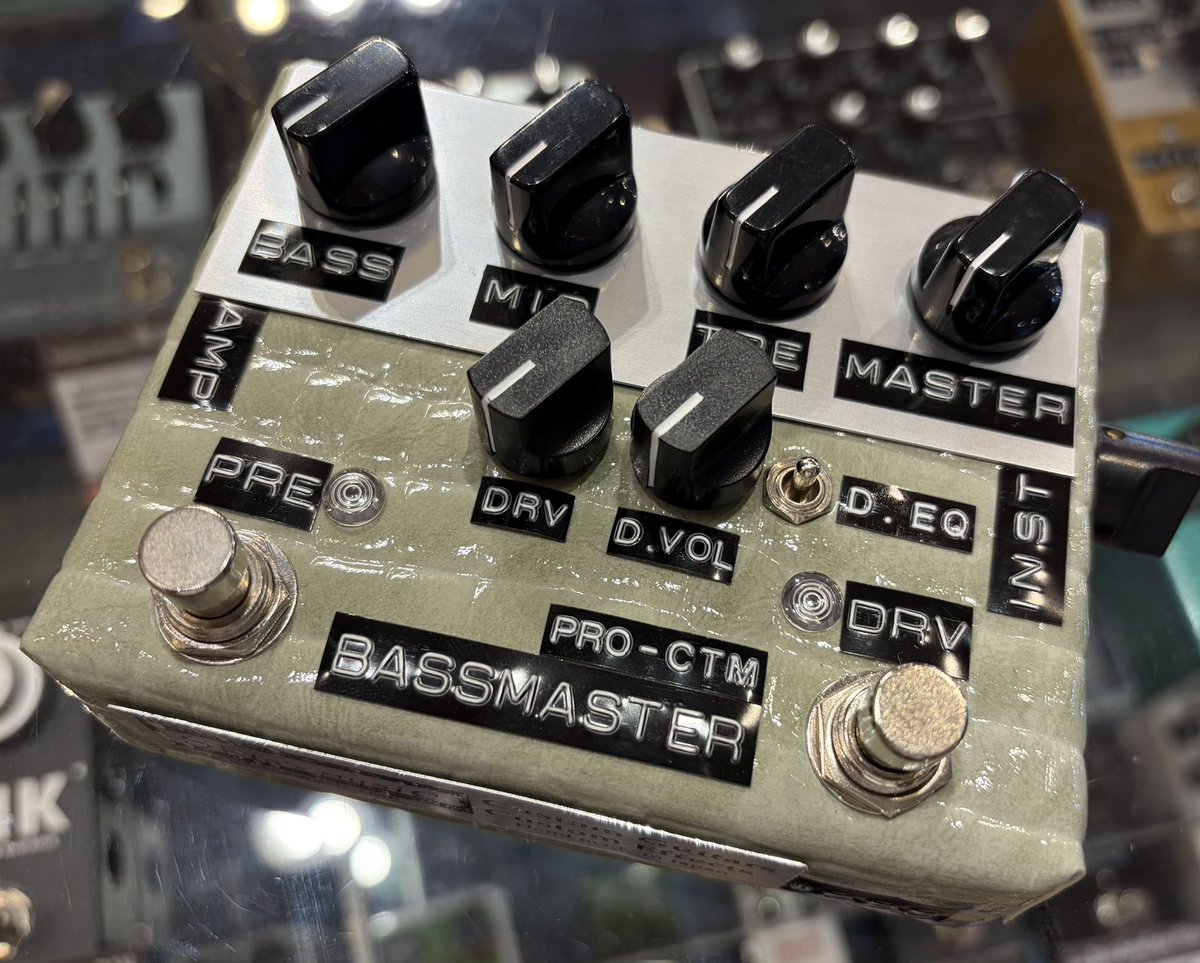 Shin's Music Bass Master Preamp Pro Olive U.M.A. w/ Drive EQ
