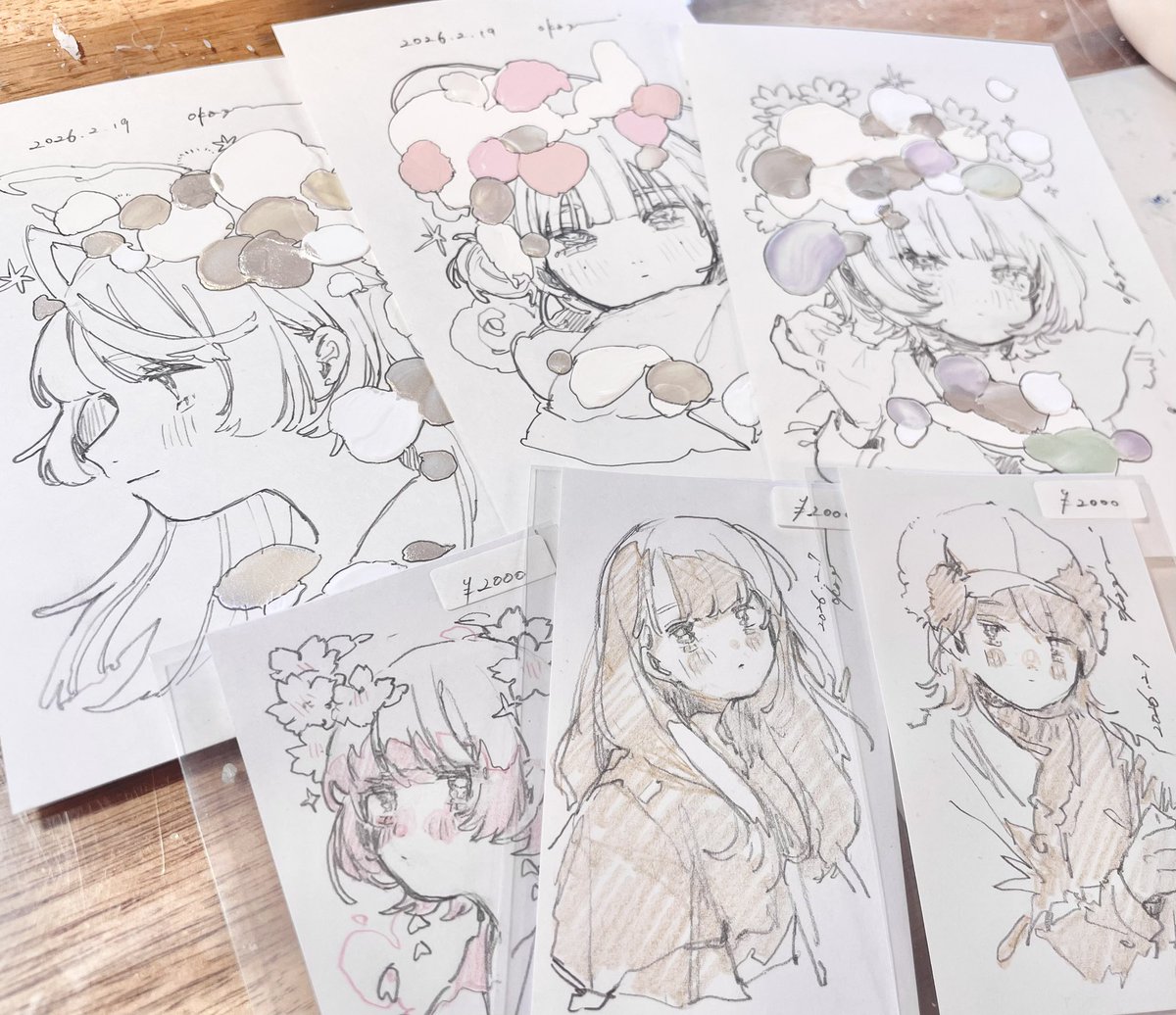 💐 #COMITIA155お品書き 💐
新刊は一年分の絵のまとめ画集！
セットがお得でチロルチョコもつきます💝

原画類はこれから描くのでまたお知らせします。
【い21b】でお待ちしてます✨