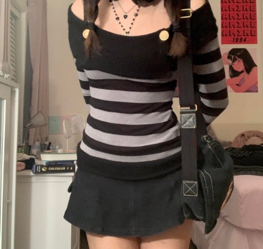 ElsiBun's tweet photo. I just received a contribution towards 'Hometown' Grey Grunge Striped Long Sleeve Top - gray / M by Rags n Rituals from tinsellcross via Throne. Thank you! https://t.co/6eNdU5mk9c #Wishlist #throne https://t.co/qtF7cUdfQK