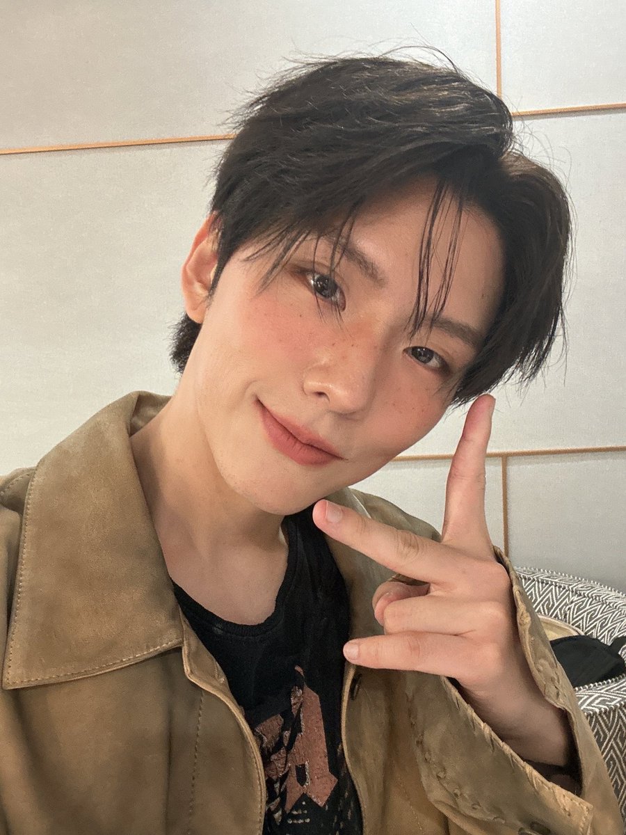 junpi cat (@mmmcatboys) on Twitter photo 