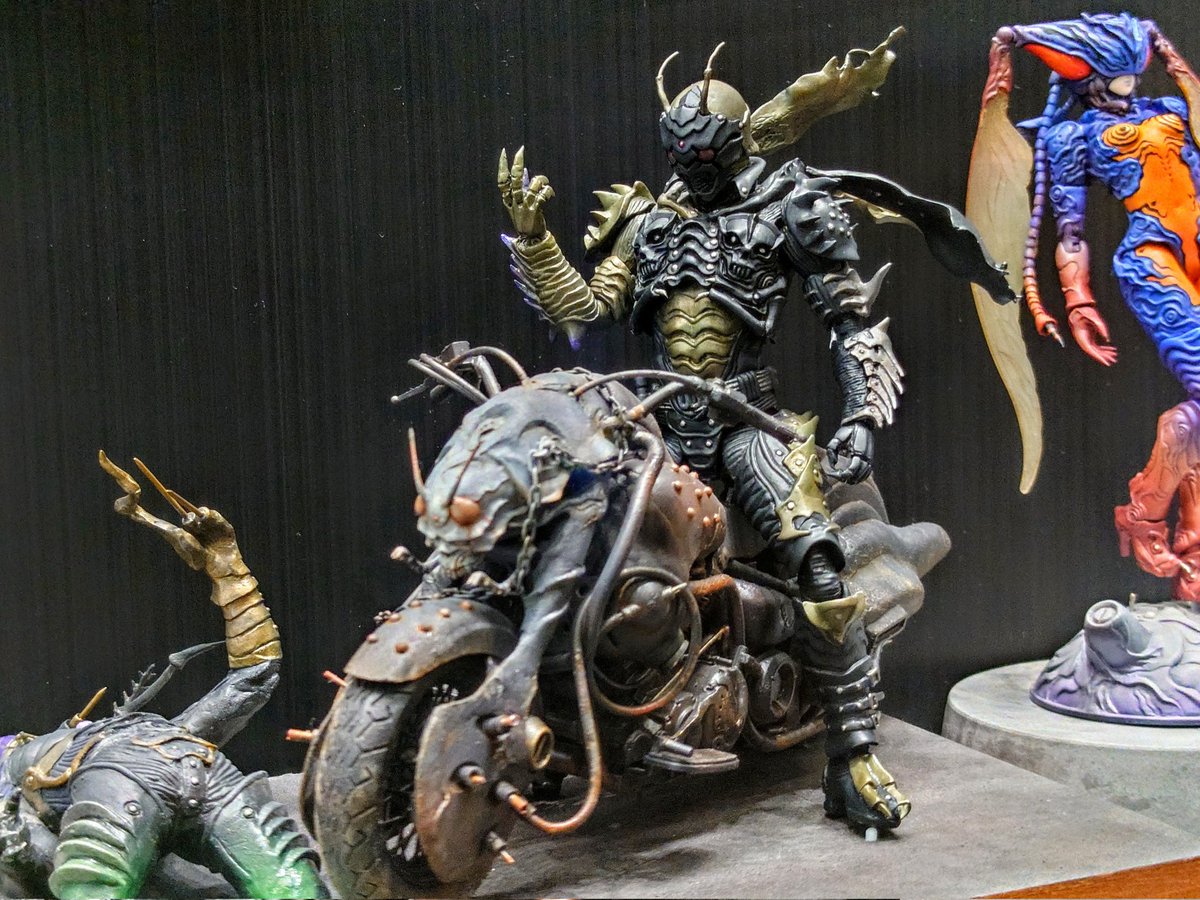 あとやっぱり、90年代に子ども時代を過ごしてガレージキット的な文脈の