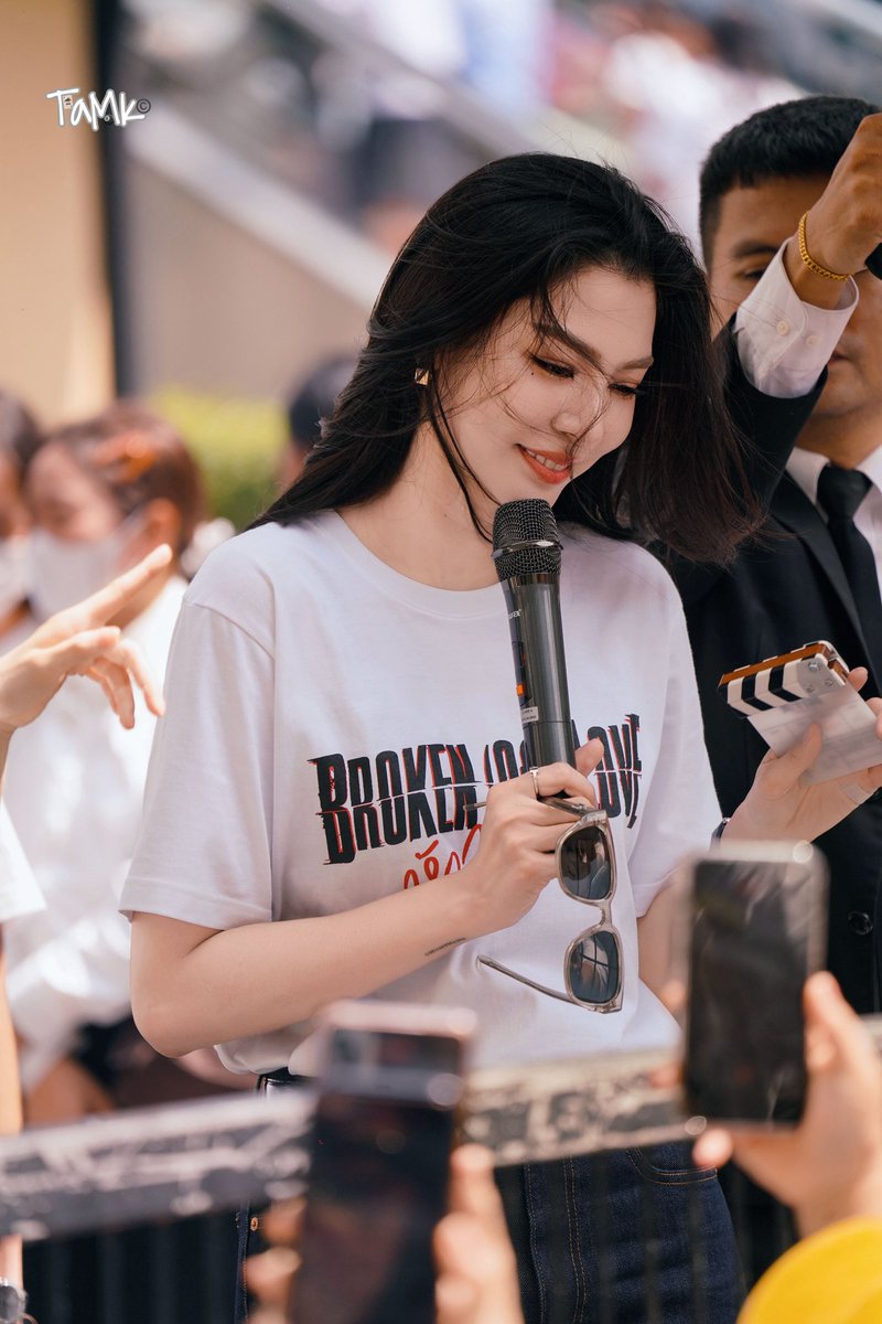 thaiglfess 👭 tweet media