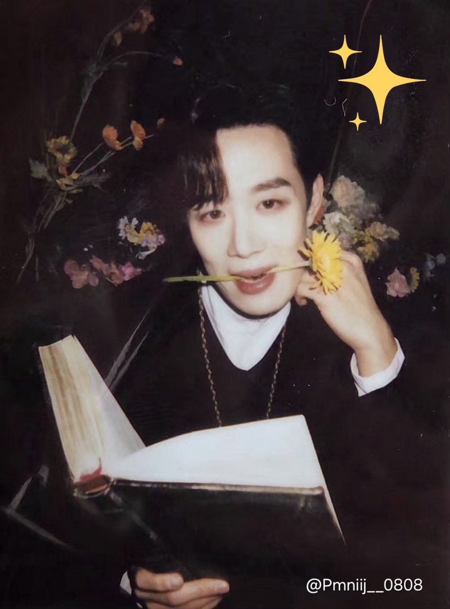 #사랑스런_금빛_폴라_날아올라
#폴라의_아름다움_난_빠져들어가 
#폴라가_우릴_끌어당겨
#조심하세요_여기_폴라가_있다구요

수도원장님이 이렇게 섹시해도 되나요?