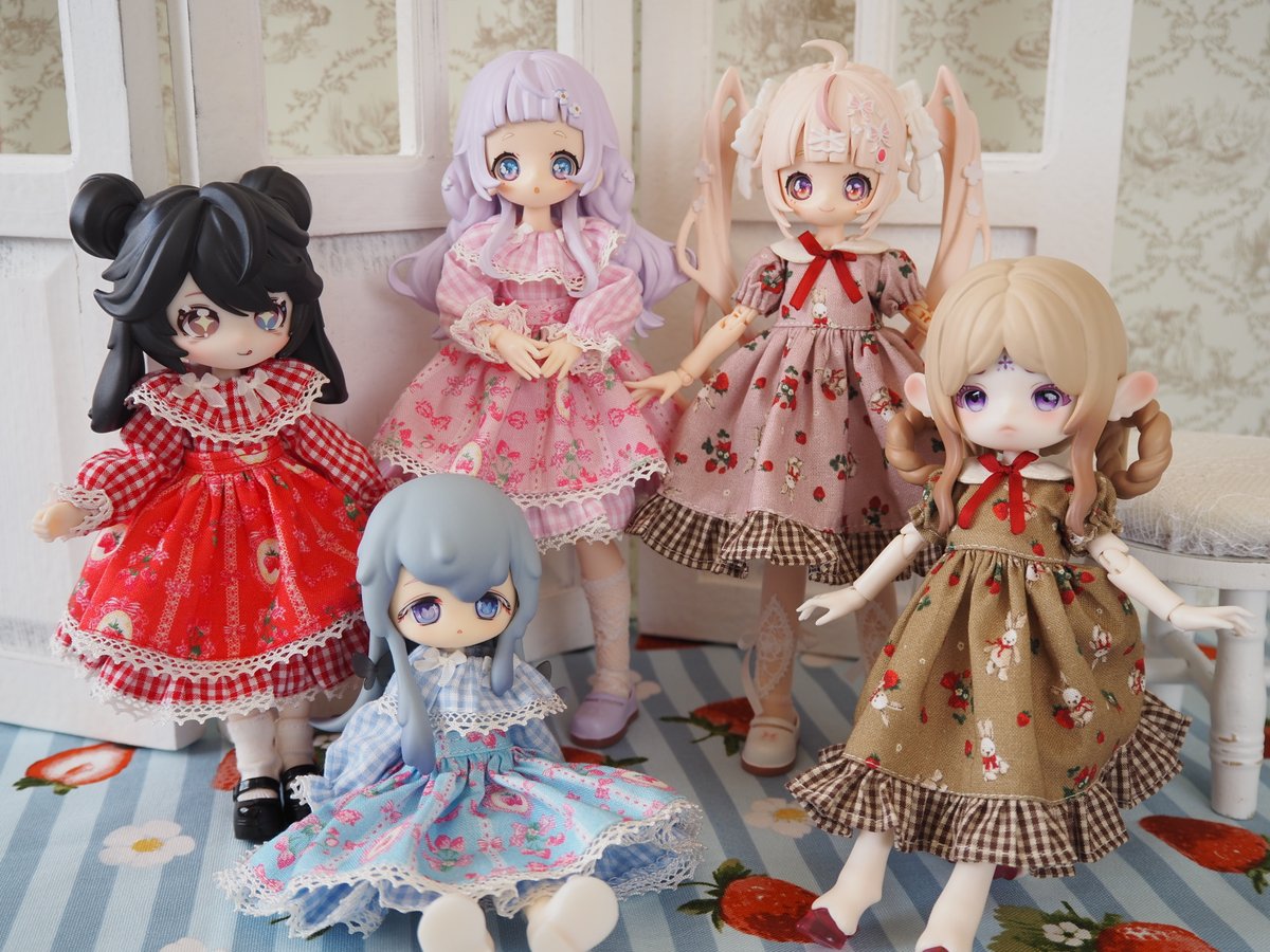 2/23（月・祝）開催のドールショウ77にディーラー参加します🍓

ブースNo：2D-28
ディーラー名：りとるあん＋らんたなしゅがー

しゃちさん（<a href="/syachideal/">しゃち@Lantana sugar</a>）と合同での参加です！
私はハルモニアちゃん・幼SD・1/12サイズのいちご柄のお洋服を用意しました🍓
よろしくお願いいたします！

#DS77