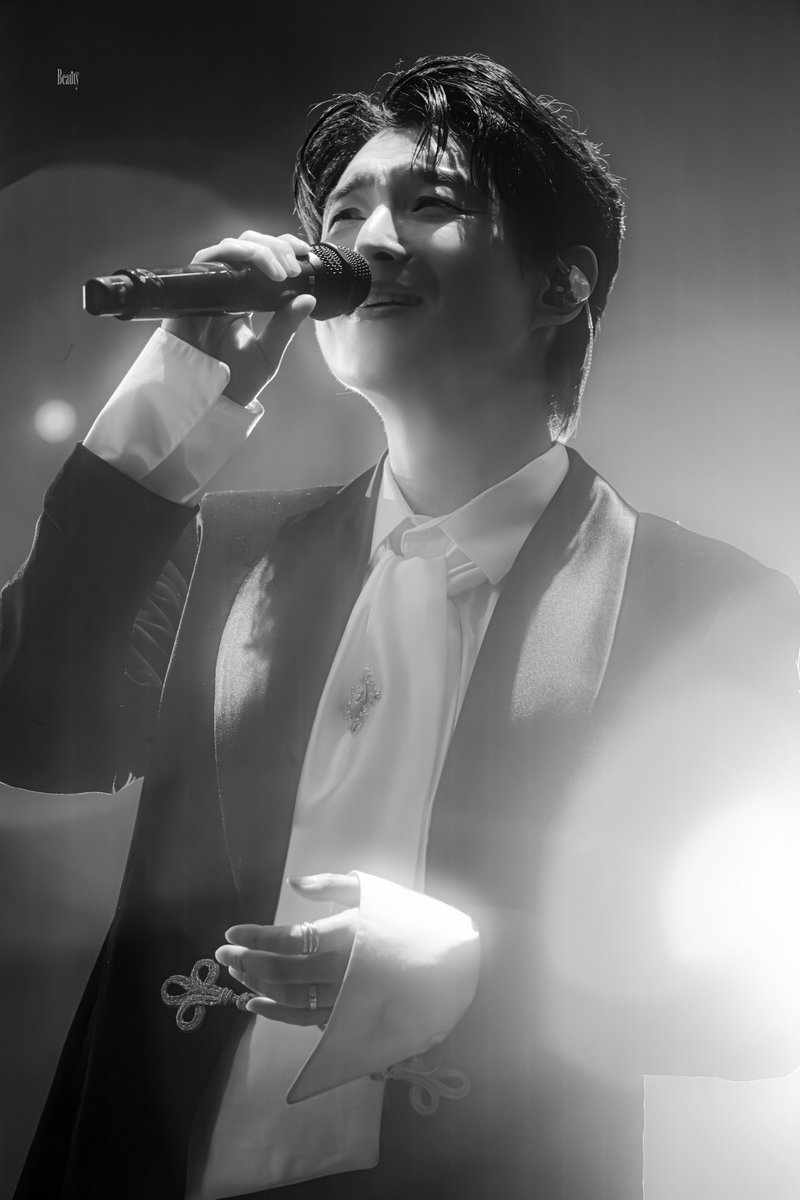 260207 더 레거시_부산

| B컷 |

🐺🪽

#Forestella
#배두훈
#포레스텔라