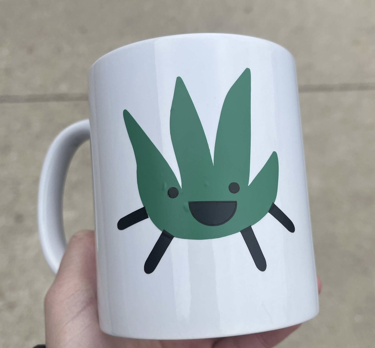 razsei's tweet image. RT @scribblefan626: do you guys like my grassy mug