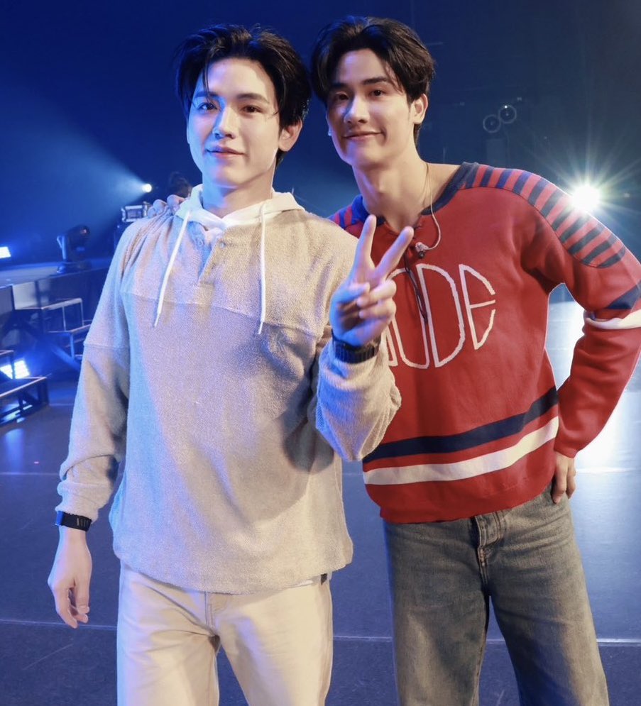 papa and san(🤔?)

😆🤏🏻💖
#เตนิว #TayNew 
#GMMTVFANFEST2026JP