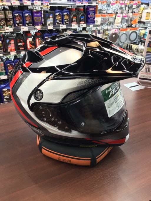 ricoland_oita's tweet image. #SHOEI #HORNETADV #SOVEREIGN
本日入荷。長期欠品で納品まで6ヶ月かかりました‼️
お待たせして申し訳ありませんでした😊

赤色が映えるクロスカテゴリーのスポーツツーリングヘルメット✨ちょうどツーリング時期になりましたのでたくさん被って下さいね🌸

#ライコランド大分店