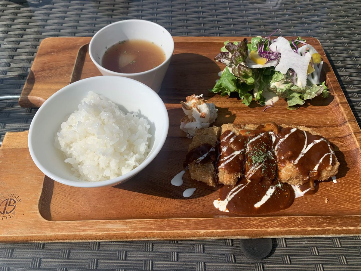 レベル tweet media