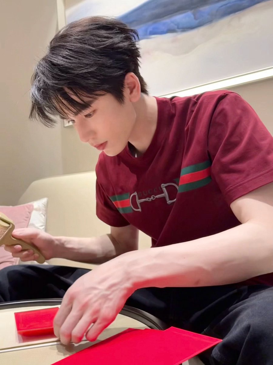 Zhang Linghe 张凌赫 Archive tweet media