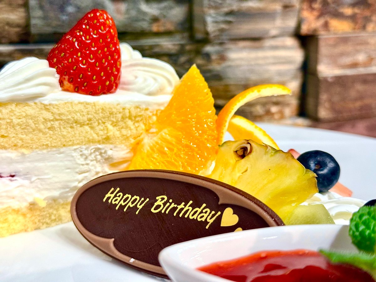 京もうすぐ死にそうです Birthday cafe
パセラリゾーツ銀座店2F グレースバリ ブラン
京様が小さい頃に食べたショートケーキ