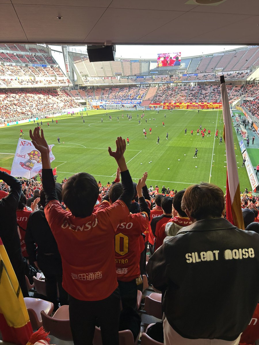 KUMASASA0420's tweet photo. 今日も勝ってくれ https://t.co/meXUuoO9oz