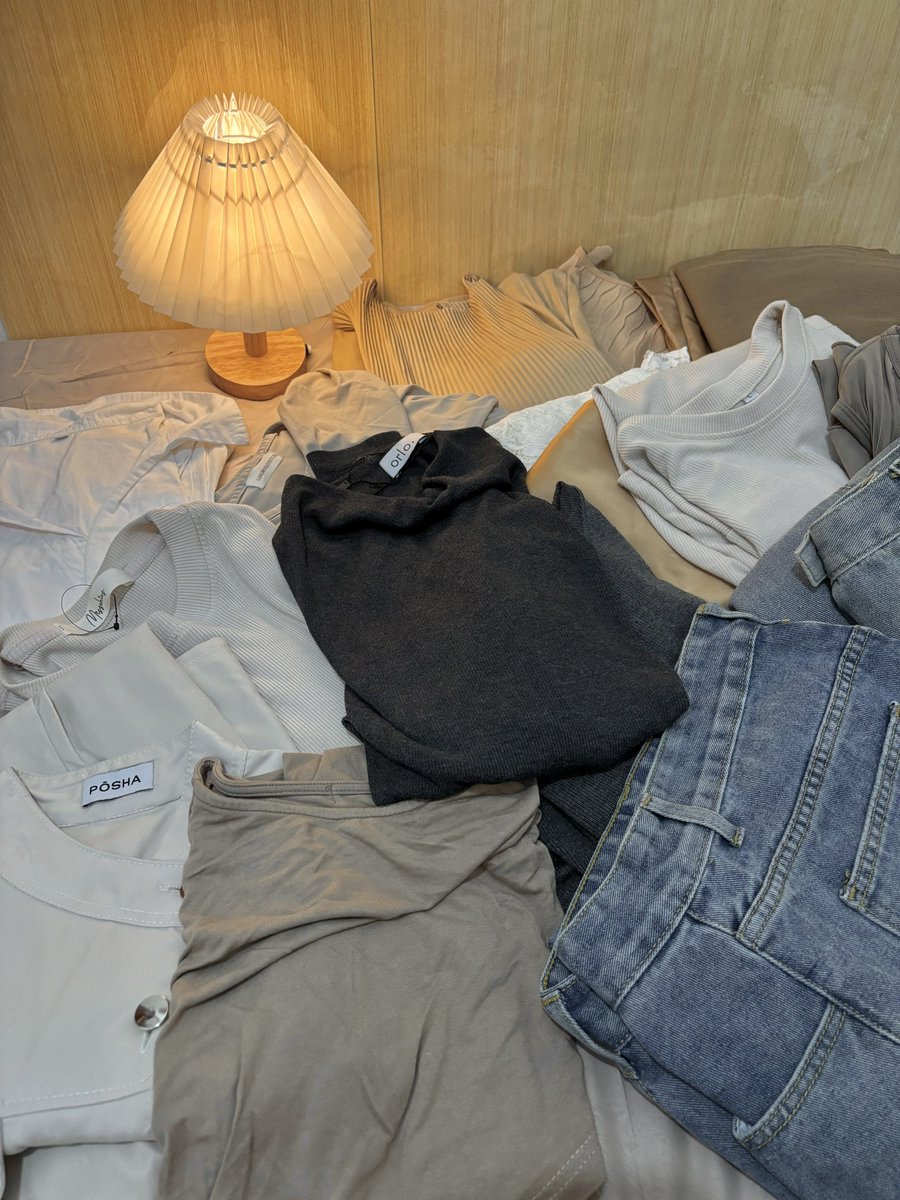 ayleinid's tweet photo. Haloo aku mau preloved baju lebaran, kerja atau main punya aku pribadi, ada tas dan hijab juga ya.
•Bisa 🍊 (include admin)
•Pengiriman dari Jakarta
•Nett price

Boleh komen ya nanti aku rep kalo udah selesai upload detailnya✨ https://t.co/16WUllhIb5