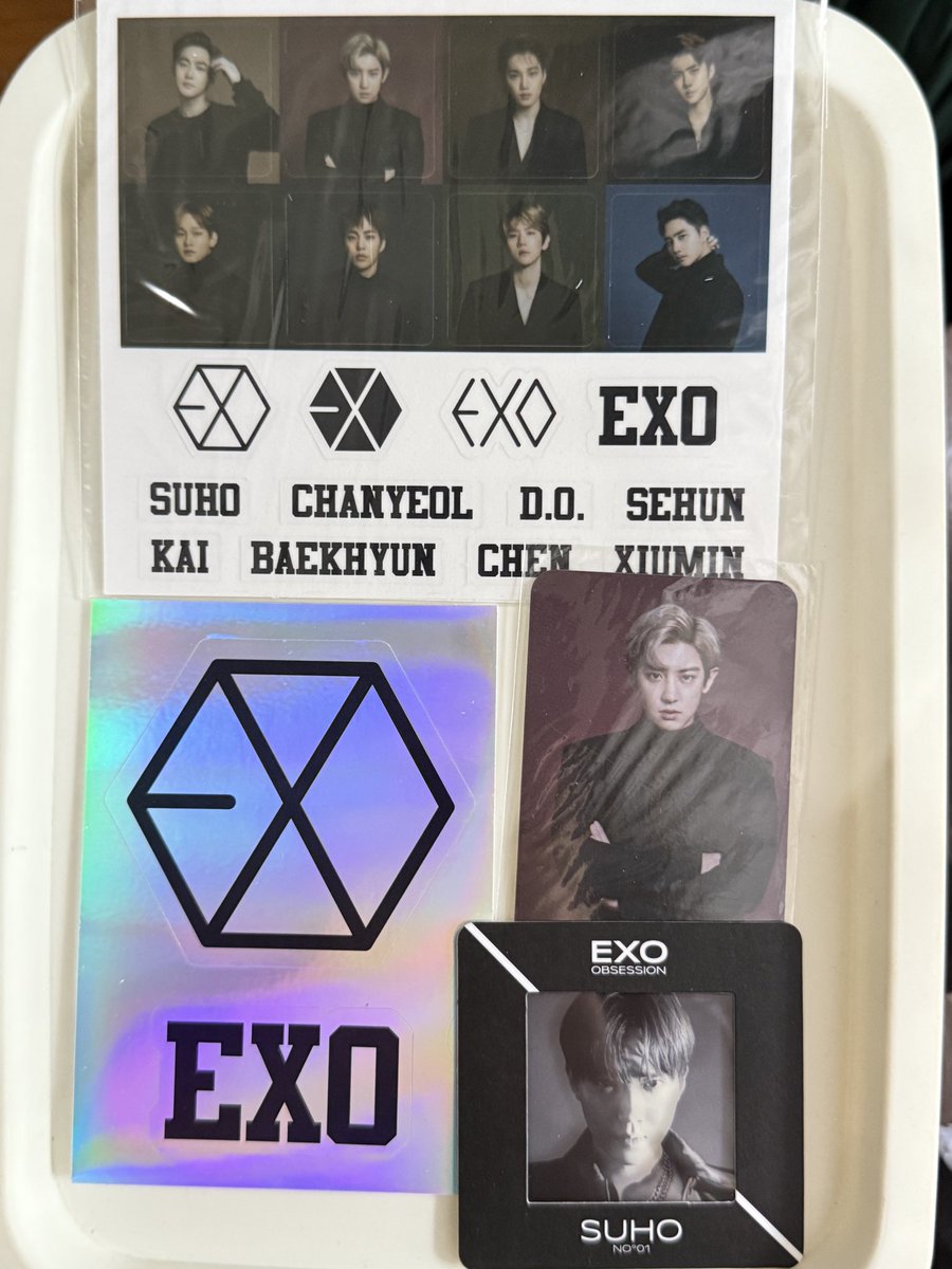 0108sunset's tweet photo. want to sale lightstick exo ver 3
wts ls exo v3 wtb

—dom jakarta barat/jakbar
—dipake Lonsdaleite 2024 &amp; DO it 2025
—include pc, full sticker + bonus suho holo obsession
—sedikit goresan &amp; bercak (foto 3)
—prefer instan/cod biar minim risiko

500k~500rb~IDR 500.000😉 https://t.co/NLaDpS87jy