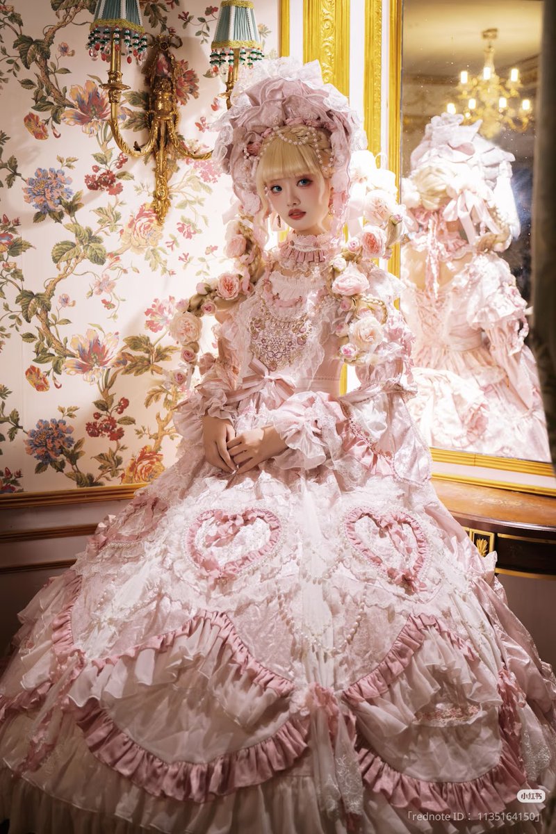 23日まで ロング丈は、圧倒的なボリューム感と重厚感で、特別な日の