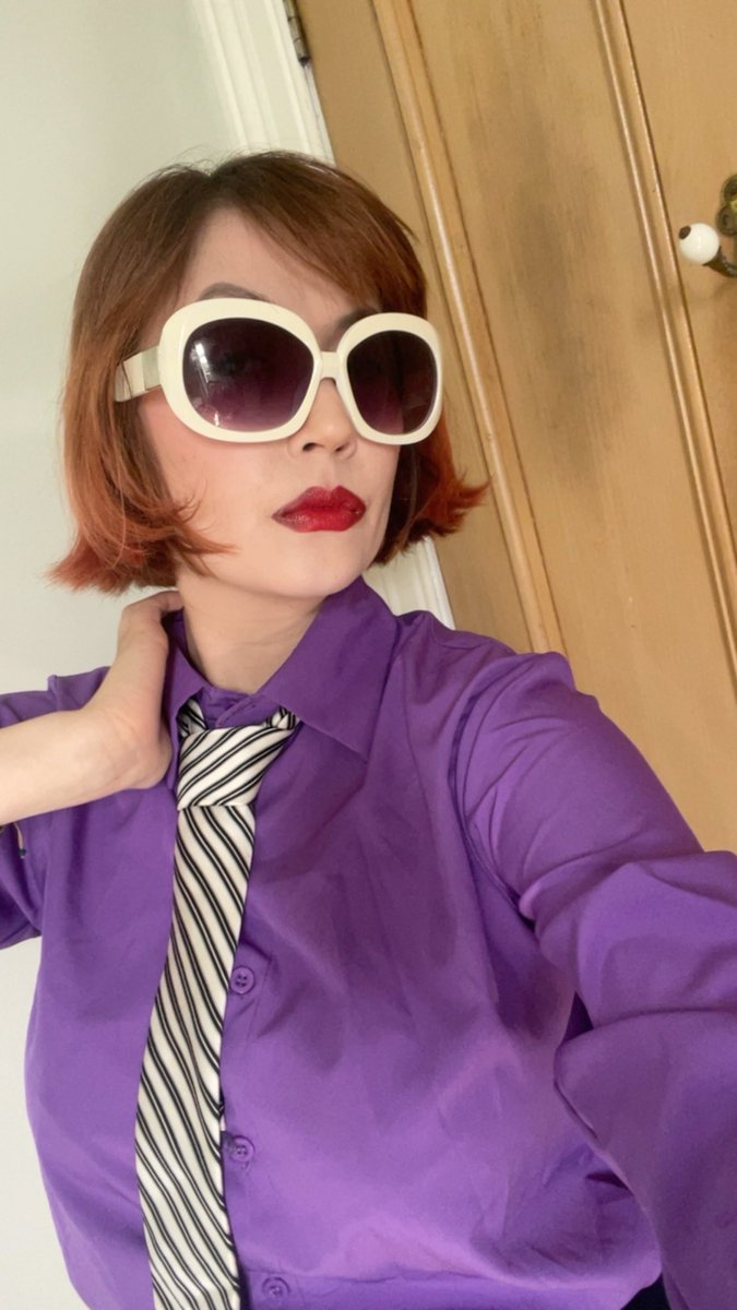 gingerwithabob's tweet photo. Actual good pictures of my outfit💄💄💄 Jarvis Cocker is gonna be thinking “omggggg who’s that ginger DIVAAA in the purple… she’s fine af” 🤰🤰🤰 https://t.co/BTrFlKzrUr