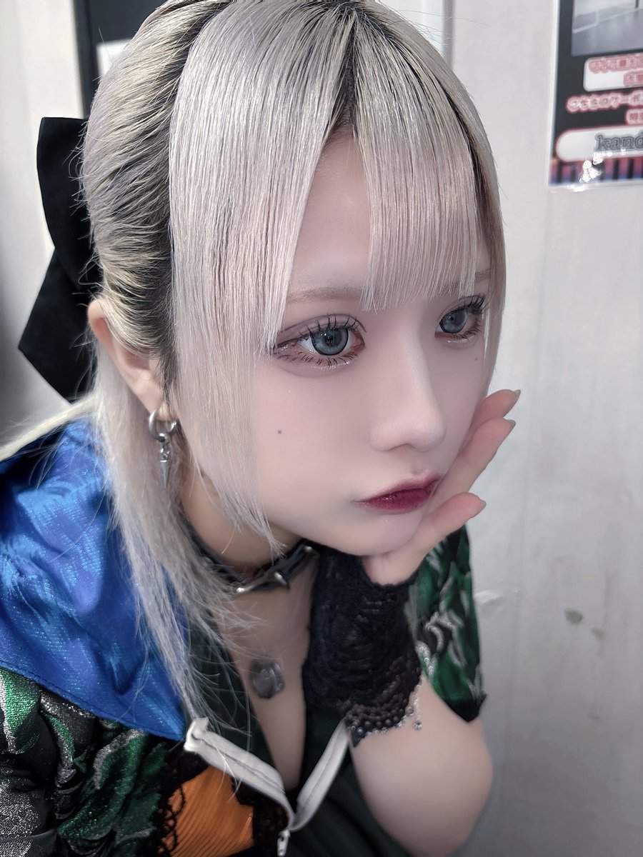 本日神田にてLIVEありがとう🎀♡ 久々にM字バングでしたいえーい