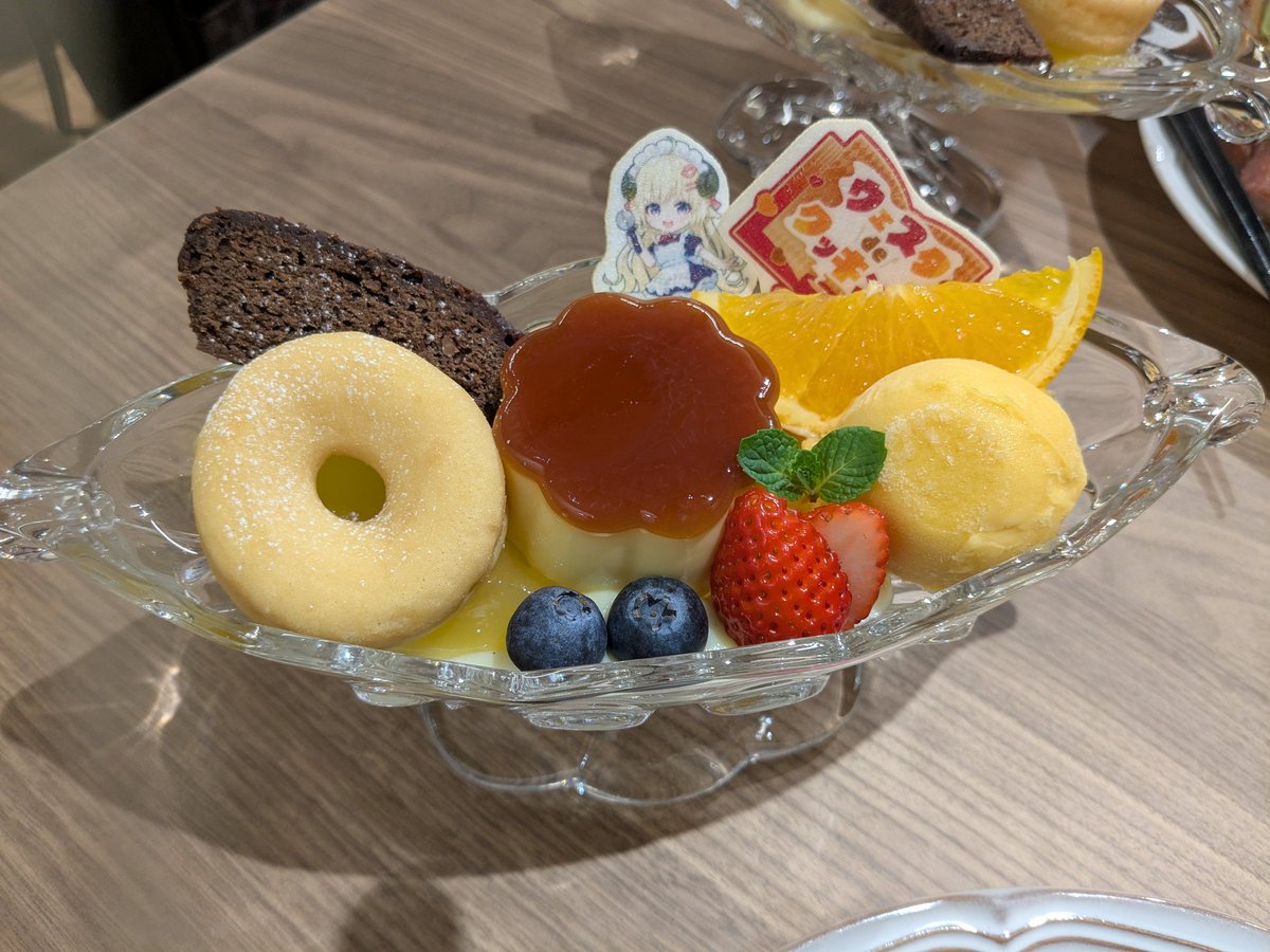 プリンアラモード！ ソースしっかりしてるしフレッシュミントも香り