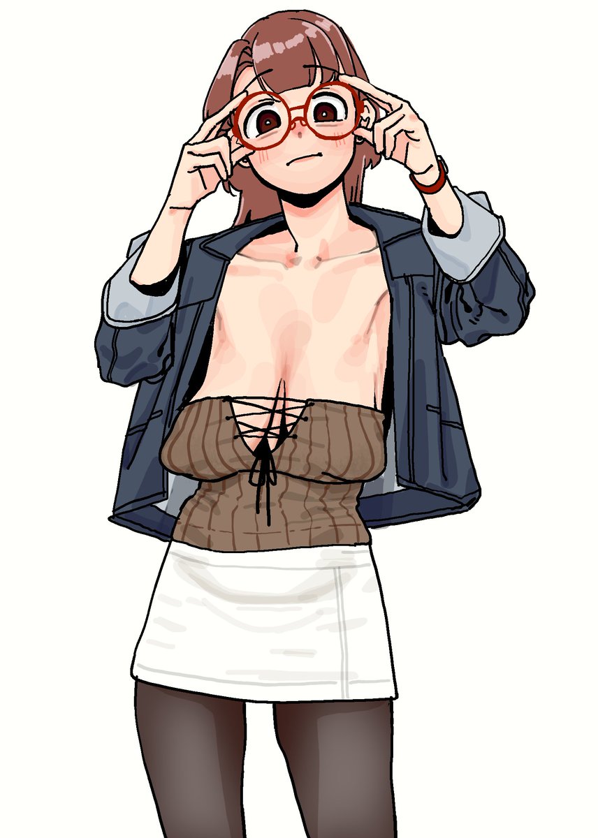 ノーブラでおっぱいの位置が低いお姉さん 