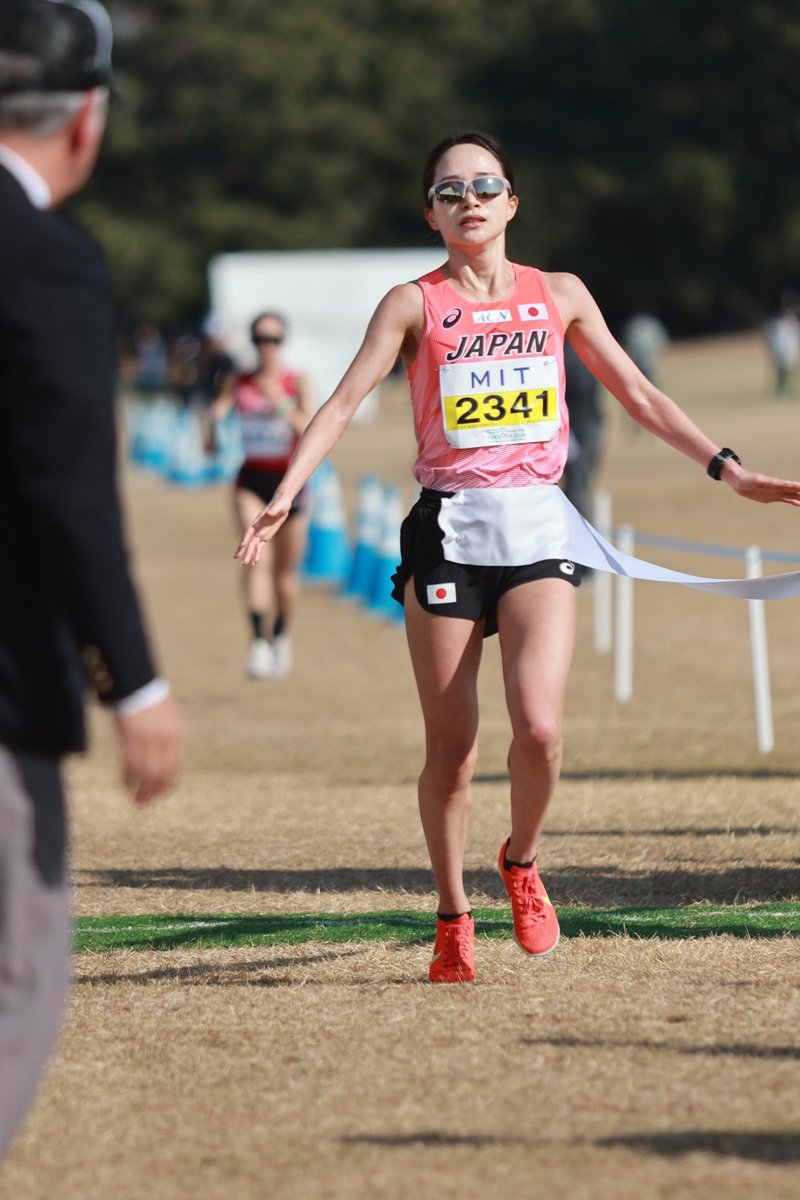 Getsuriku's tweet photo. #アジアクロカン #日本選手権クロカン
シニア女子10km
🥇齋藤みう（パナソニック）33分38秒
🥈樺沢和佳奈（三井住友海上）33分44秒
🥉鈴木杏奈（しまむら）33分49秒 https://t.co/NMfPtRMI2M