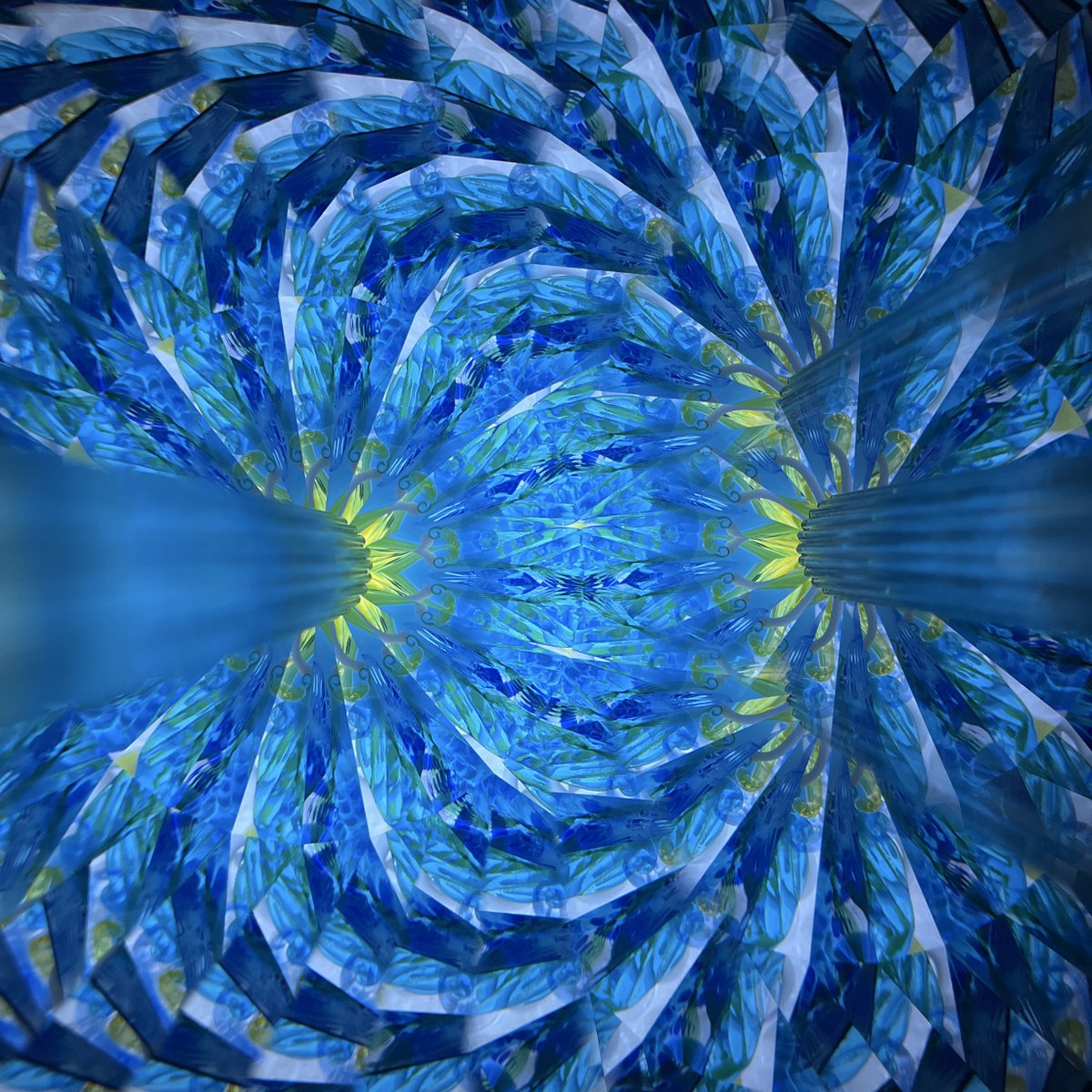 万華鏡専門店鎌倉ヴィヴァン スタッフ (@vivantstaff) / Posts / X